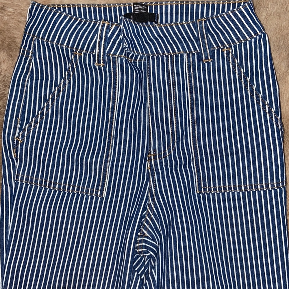 Striped flares - Picture 4 of 4